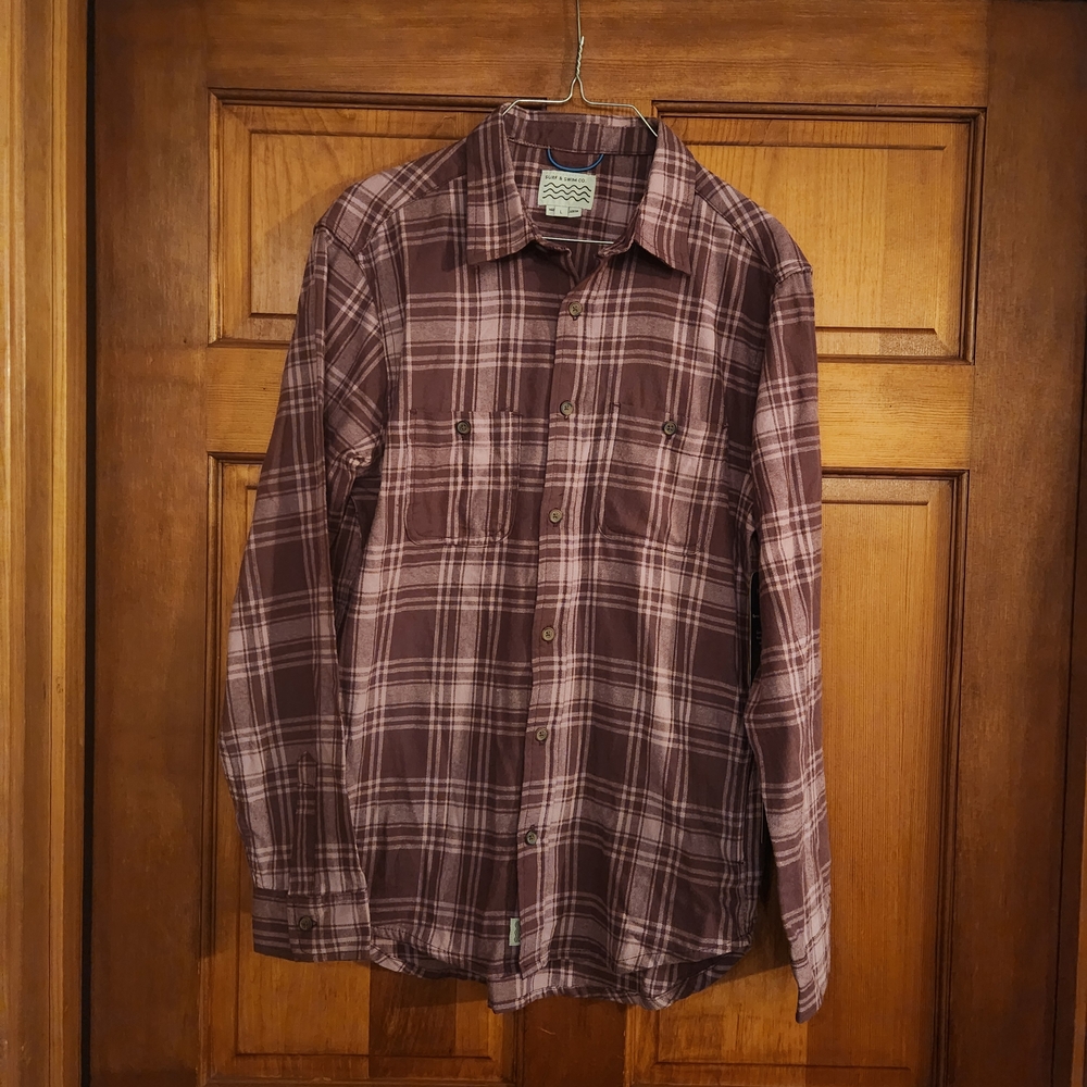 NWT Surf And Swim Co Women's LG. Oversized Plaid Button-Up Flannel Burgundy